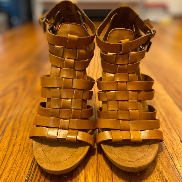 Nine West gladiator heels, Sz: 6.5, light brown - Picture 2 of 6